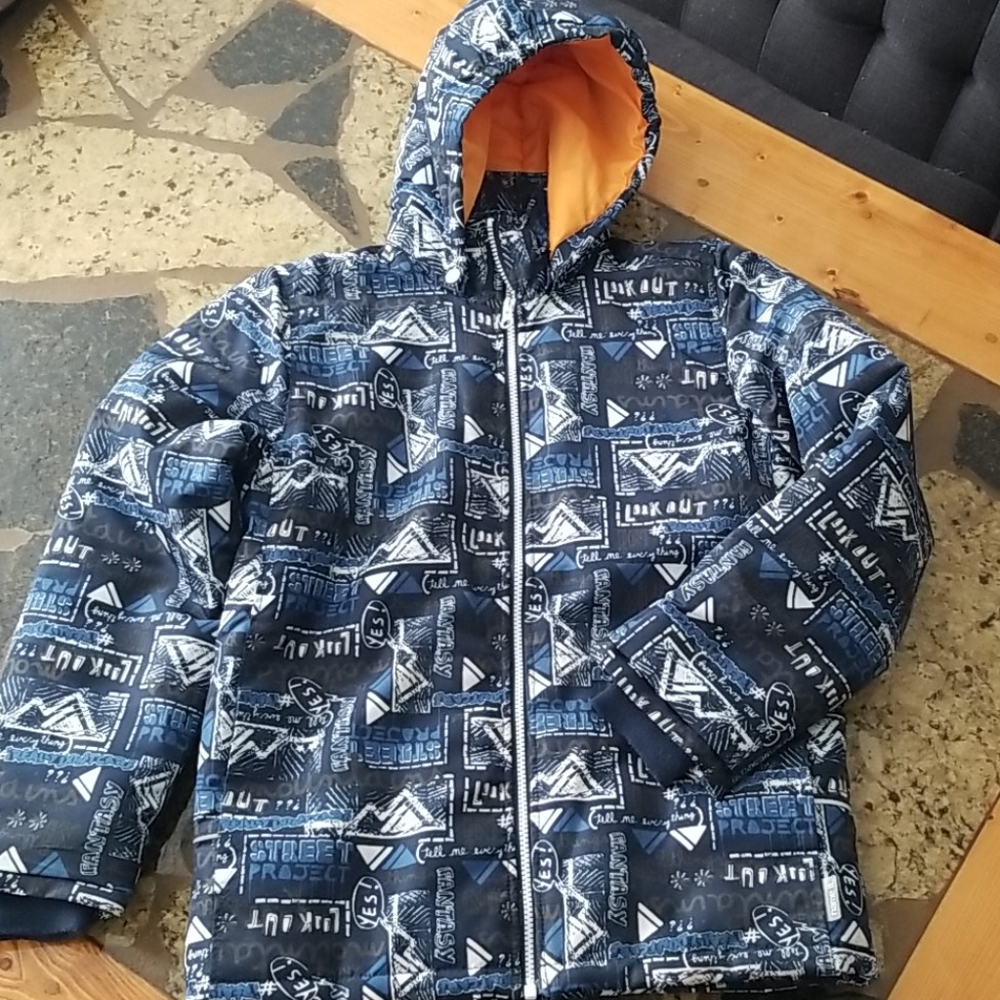 Boys snow jacket size 13 youth